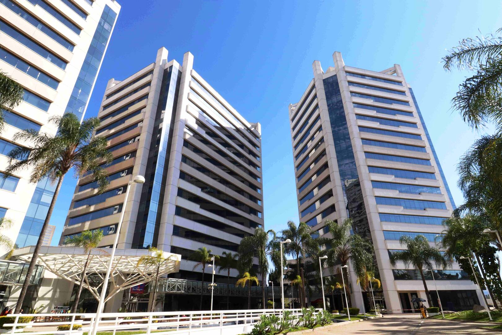 Sala-Conjunto, 1356 m² - Foto 1