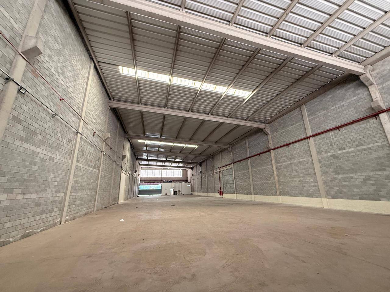 Depósito-Galpão, 1620 m² - Foto 1