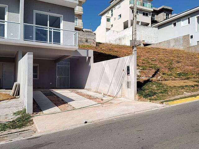 #W2355 - Casa em condomínio para Venda em Cotia - SP