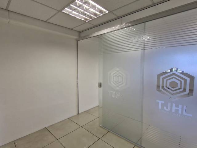 Sala para Venda em Cotia - 4