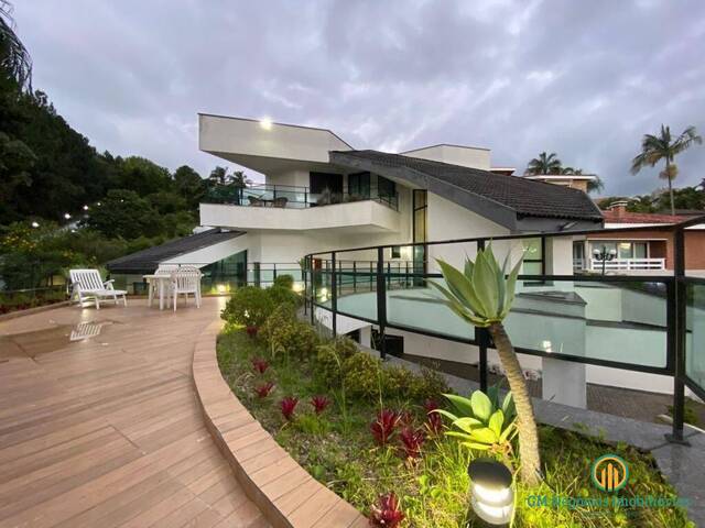 #T1024 - Casa em condomínio para Venda em Santana de Parnaíba - SP