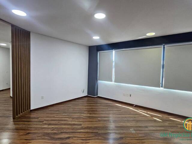 Sala para Venda em Cotia - 4