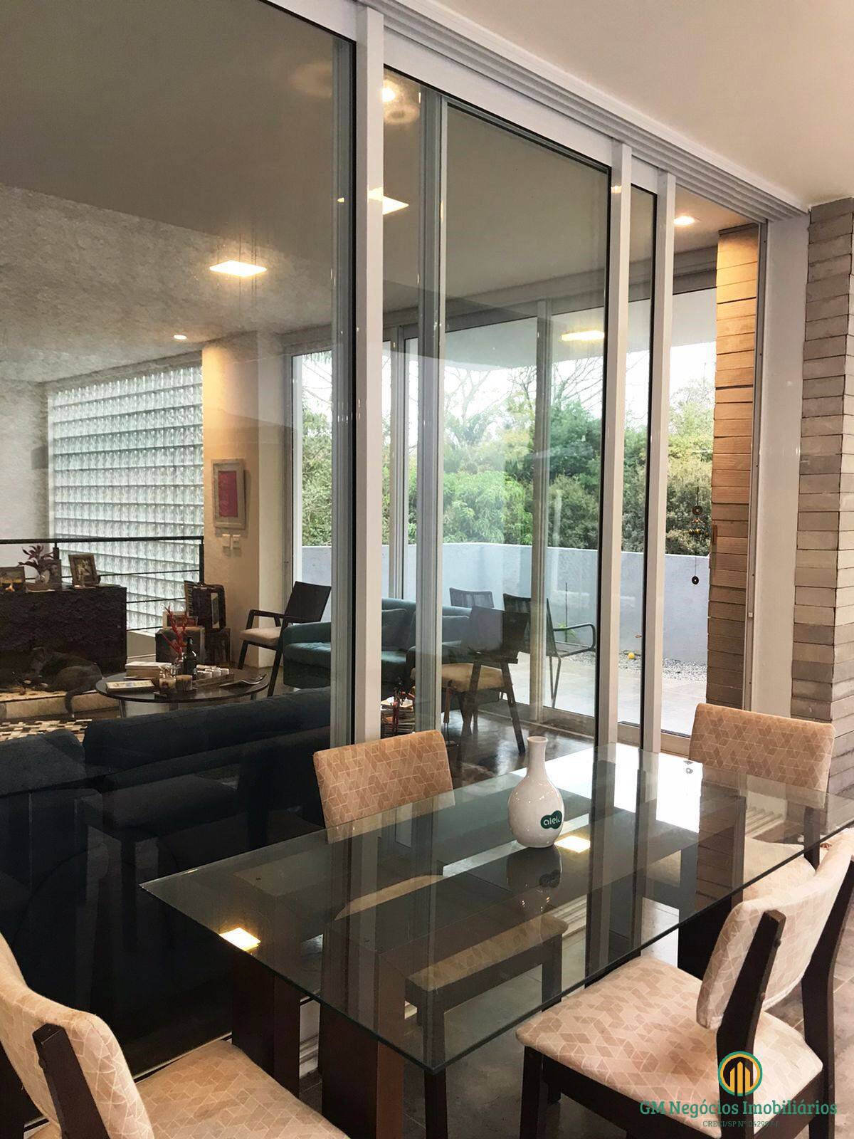 Casa de Condomínio à venda e aluguel com 2 quartos, 300m² - Foto 33