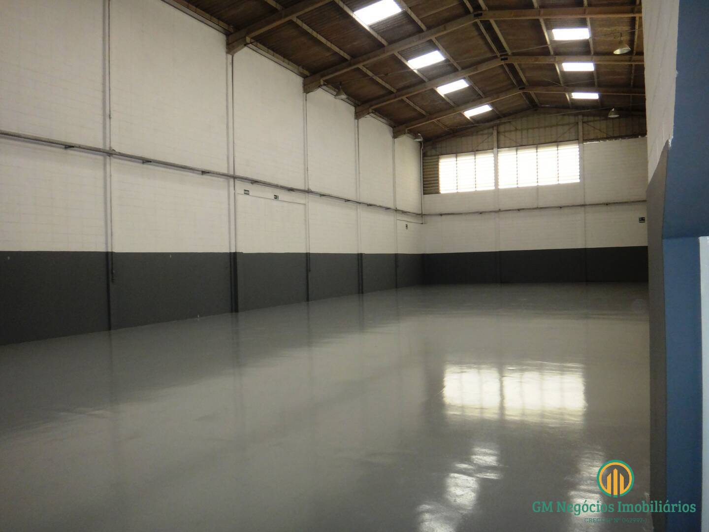 Depósito-Galpão-Armazém para alugar, 725m² - Foto 1