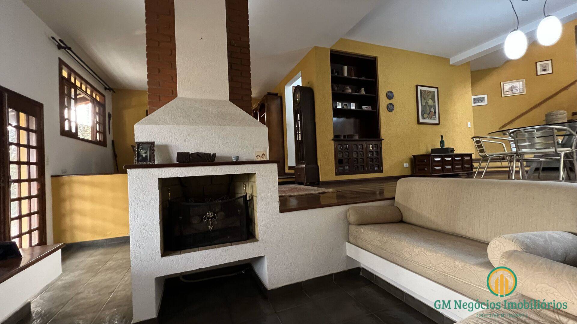 Casa de Condomínio para alugar com 3 quartos, 324m² - Foto 6