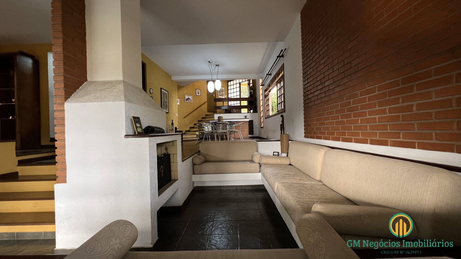 Casa de Condomínio para alugar com 3 quartos, 324m² - Foto 7