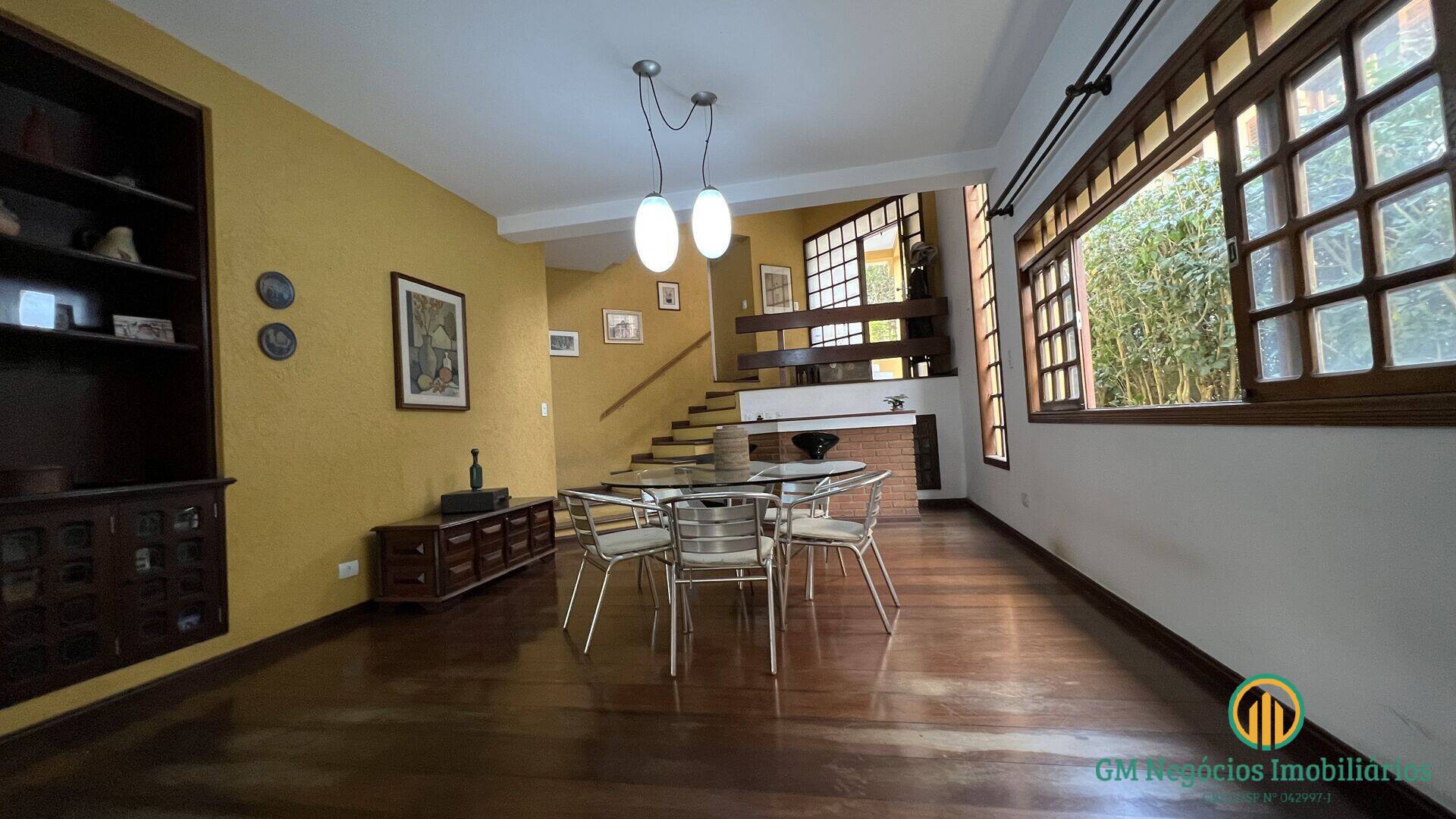 Casa de Condomínio para alugar com 3 quartos, 324m² - Foto 9