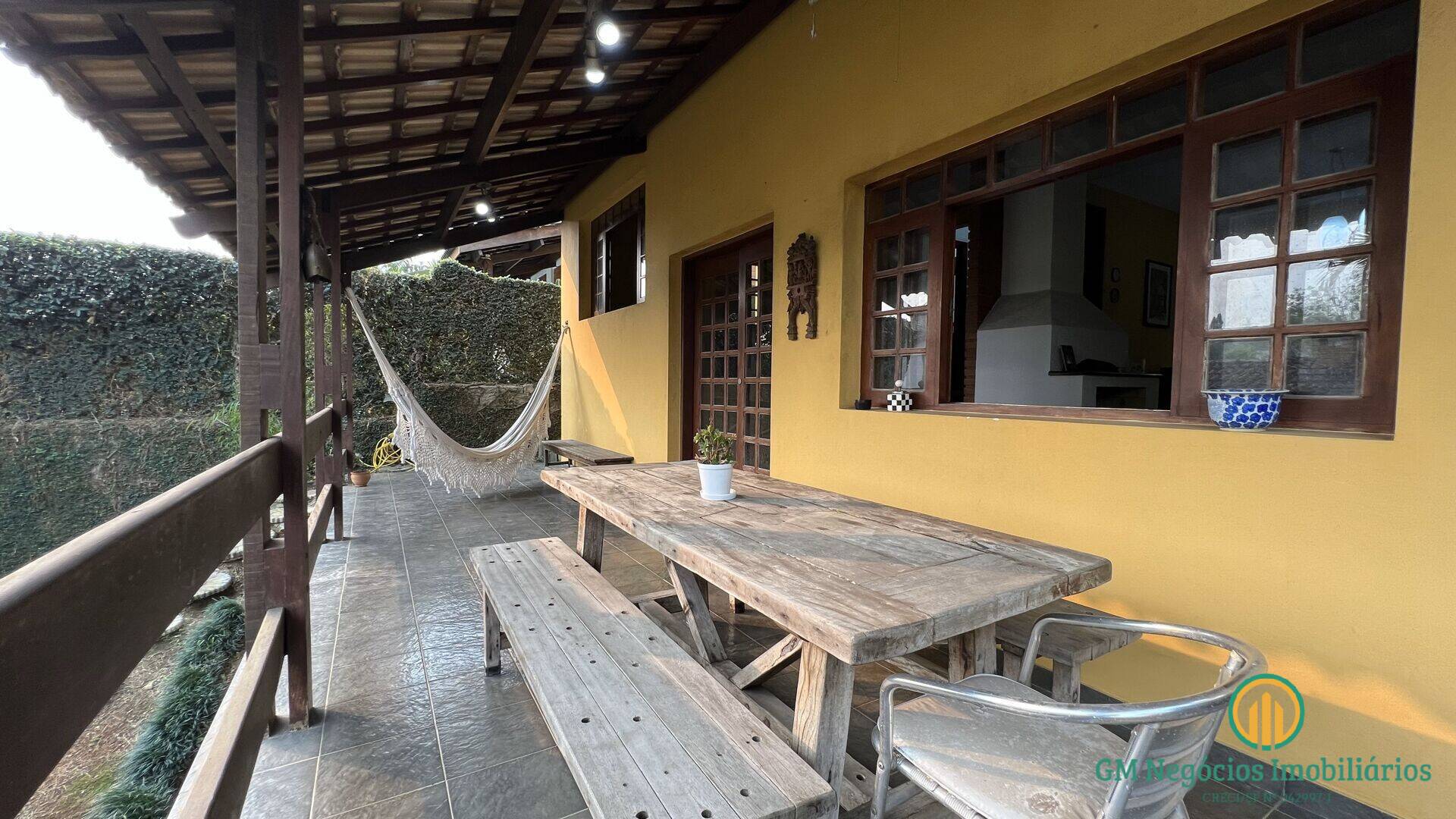Casa de Condomínio para alugar com 3 quartos, 324m² - Foto 11