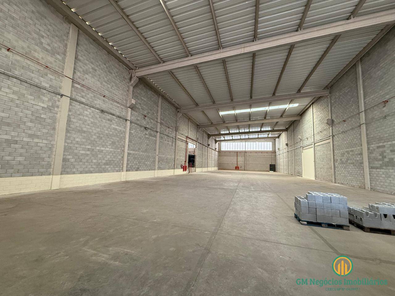 Depósito-Galpão, 1620 m² - Foto 2