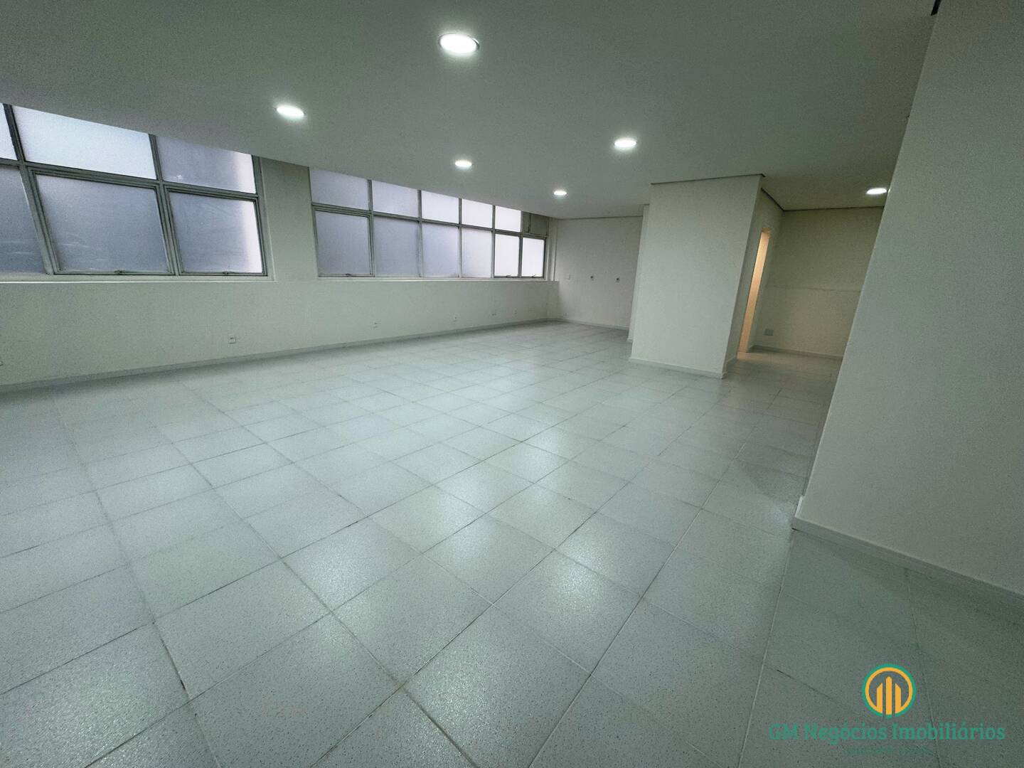Sala-Conjunto, 195 m² - Foto 2