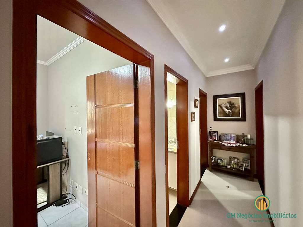 Casa, 3 quartos, 280 m² - Foto 24