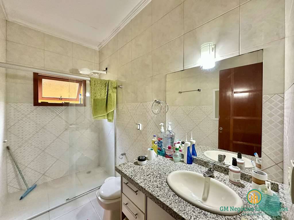 Casa, 3 quartos, 280 m² - Foto 32