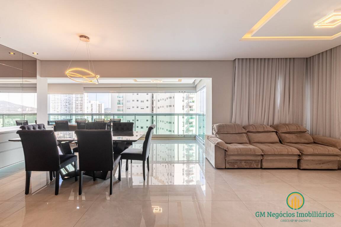 Apartamento, 3 quartos, 200 m² - Foto 1